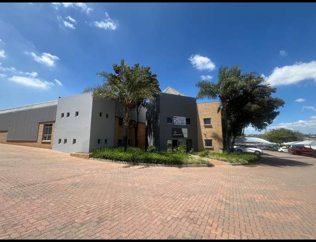 1,228M² WAREHOUSE TO LET IN RANDJESPARK